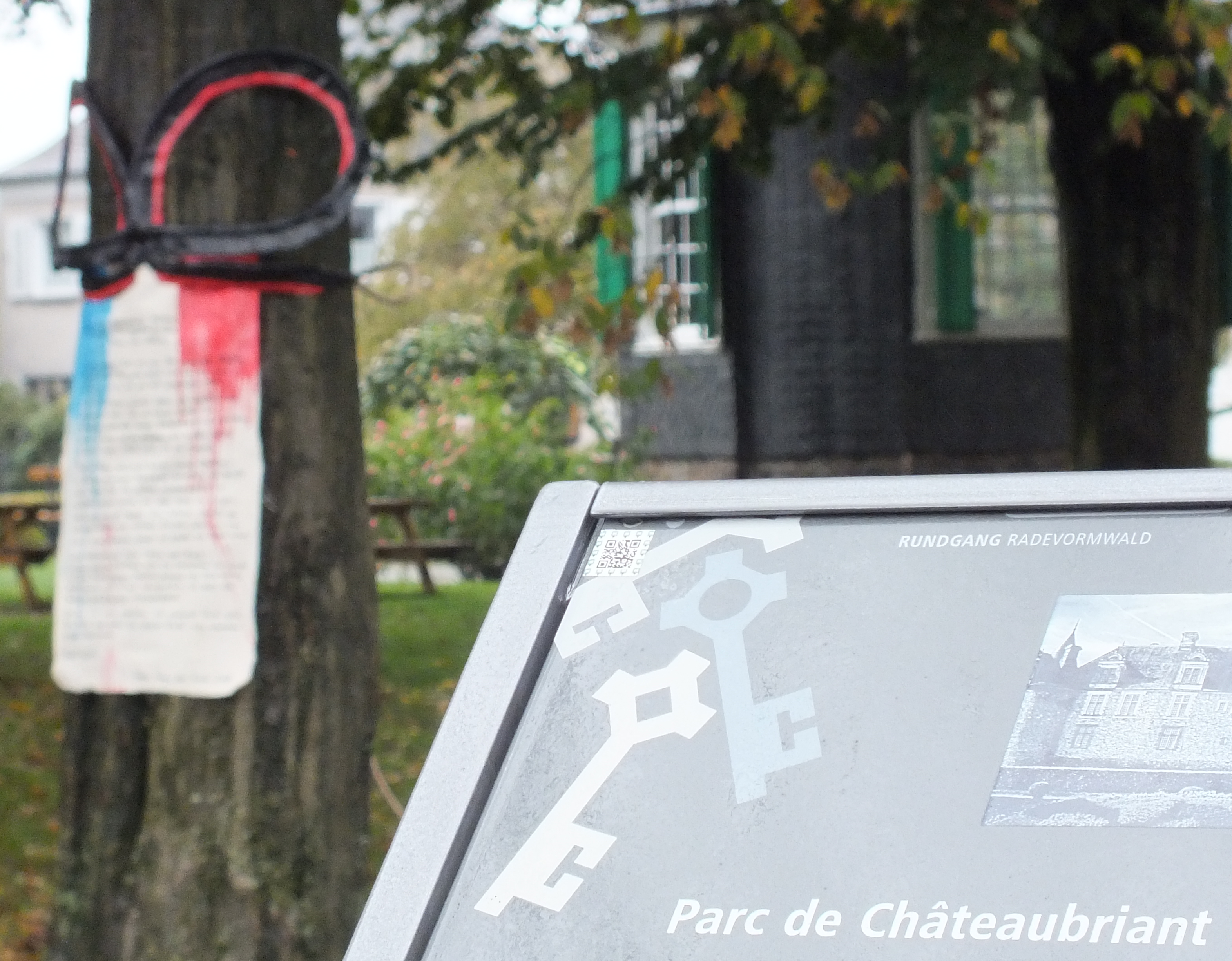 <strong>Von Rundem Tisch gegen Rechts gestiftetes Kunstwerk zur Würdigung von Guy Môquet aus Parc de Châteaubriant gestohlen</strong>